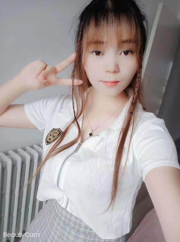 刚出道的清纯重庆女孩